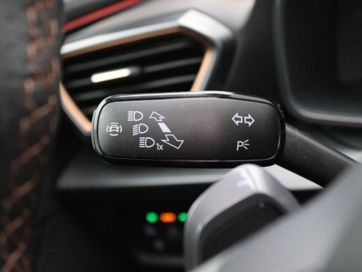 CUPRA Formentor 1.4 e-Hybrid VZ Performance 204PK DSG Full led, trekhaak, schuif-kanteldak, 360gr. camera, adapti... ActivLease financial lease