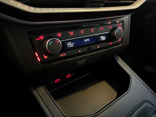 Seat Ibiza 1.0 TSI 4.OH! Edition / Stoelverwarming / Virtuel Cockpit / Apple CarPlay, Android Auto ActivLease financial lease