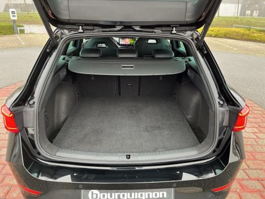 CUPRA Leon Sportstourer 1.4 TSI e-Hybrid DSG | PHEV | Trekhaak | A. Camera | Navi | Elec. A-Klep | DCC | ActivLease financial lease