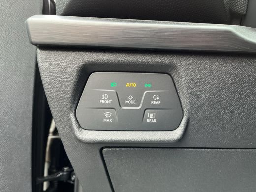 CUPRA Leon Sportstourer 1.4 TSI e-Hybrid DSG | PHEV | Trekhaak | A. Camera | Navi | Elec. A-Klep | DCC | ActivLease financial lease