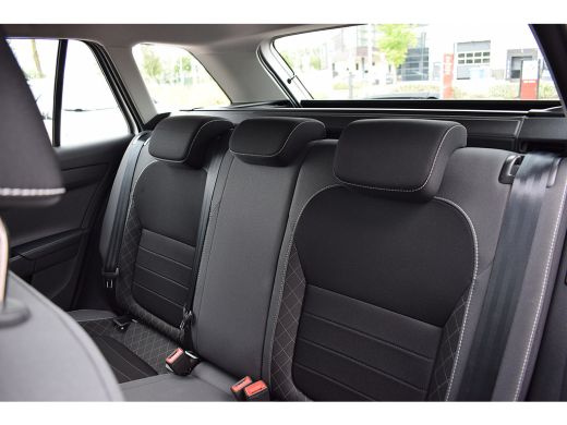 Skoda Fabia Combi 1.0 TSI Ambition | Apple CarPlay | Airco | PDC | Cruise ActivLease financial lease