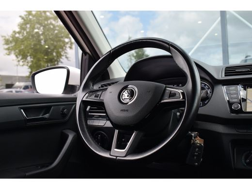 Skoda Fabia Combi 1.0 TSI Ambition | Apple CarPlay | Airco | PDC | Cruise ActivLease financial lease