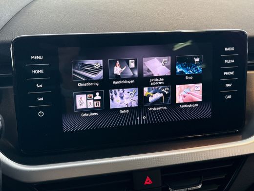Skoda Kamiq 1.0 TSI 110pk DSG Sport Business / Navigatie / Verwarmbare voorstoelen / 17 inch Braga / ActivLease financial lease