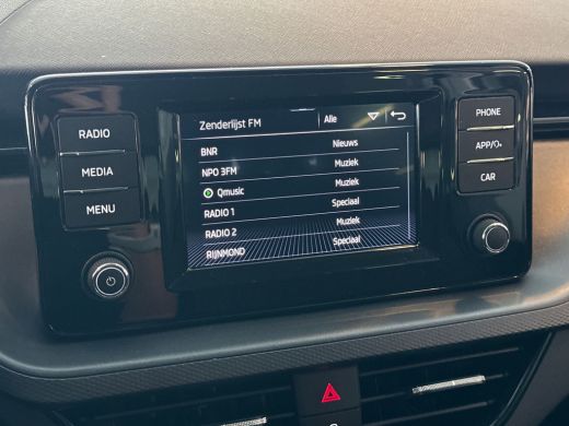 Skoda Scala 1.0 TSI 110pk Ambition / AppleCarplay, Android Auto / Airco ActivLease financial lease