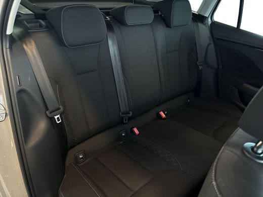 Skoda Scala 1.0 TSI 110pk Ambition / AppleCarplay, Android Auto / Airco ActivLease financial lease