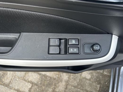 Suzuki Swift 1.2 Select Smart Hybrid ActivLease financial lease