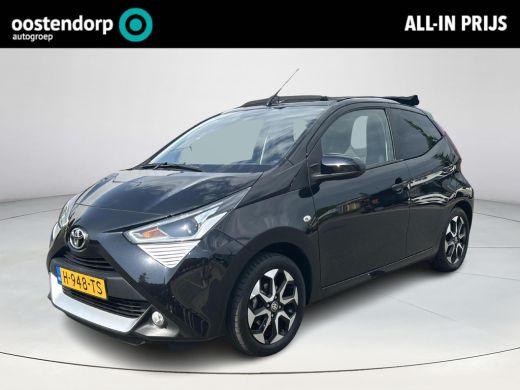Toyota Aygo 1.0 VVT-i x-joy cabrio (Carplay Navigatie - Elektrisch vouwdak) Toyota Aygo 1.0 VVT-i x-joy cabrio (Carplay Navigatie - Elektrisch vouwdak)