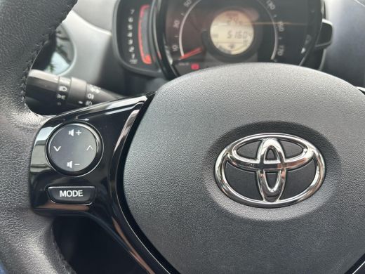 Toyota Aygo 1.0 VVT-i x-joy cabrio (Carplay Navigatie - Elektrisch vouwdak) ActivLease financial lease