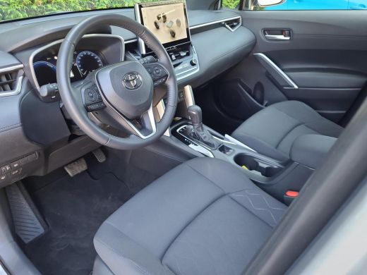 Toyota Corolla Cross Hybrid 140 Style + Premium Pack I | Elektr. klep | Blindspot | Apple CarPlay | Rijklaarprijs incl... ActivLease financial lease