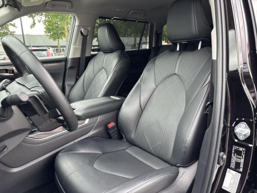 Toyota Highlander 2.5 AWD Hybrid Premium | 7 persoons | Full option! | Stoelverwarming- en koeling | Lederen bekleding ActivLease financial lease