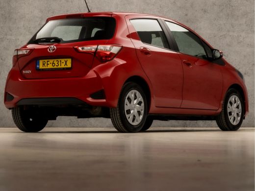 Toyota Yaris 1.0 VVT-i Sport (AIRCO, BLUETOOTH, ELEK RAMEN, SPORTSTOELEN, MULTIFUNCTIONEEL STUURWIEL, NIEUWE A... ActivLease financial lease