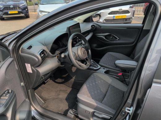 Toyota Yaris 1.5 Hybrid 115 Dynamic | Navigatie | Apple CarPlay/Android auto | Achteruitrijcamera | Comfort pack ActivLease financial lease