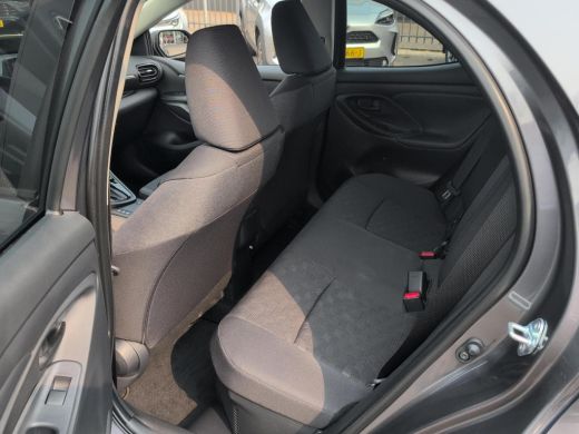 Toyota Yaris 1.5 Hybrid 115 Dynamic | Navigatie | Apple CarPlay/Android auto | Achteruitrijcamera | Comfort pack ActivLease financial lease