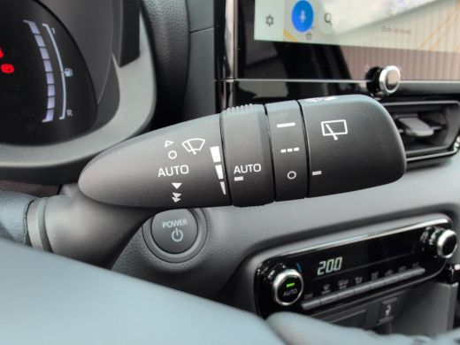 Toyota Yaris 1.5 Hybrid 115 Dynamic | Navigatie | Apple CarPlay/Android auto | Achteruitrijcamera | Comfort pack ActivLease financial lease