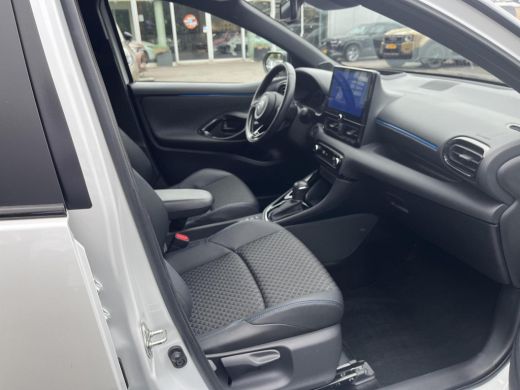 Toyota Yaris 1.5 Hybrid 130 Executive | Navigatie | Apple CarPlay/Android auto | Achteruitrijcamera | Head-Up ... ActivLease financial lease