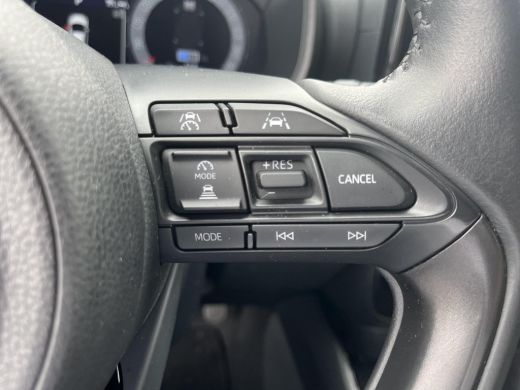 Toyota Yaris 1.5 Hybrid 130 Executive | Navigatie | Apple CarPlay/Android auto | Achteruitrijcamera | Head-Up ... ActivLease financial lease