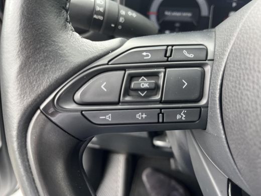 Toyota Yaris 1.5 Hybrid 130 Executive | Navigatie | Apple CarPlay/Android auto | Achteruitrijcamera | Head-Up ... ActivLease financial lease