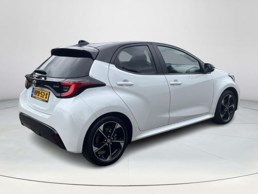 Toyota Yaris 1.5 Hybrid 130 Executive | Navigatie | Apple CarPlay/Android auto | Achteruitrijcamera | Head-Up ... ActivLease financial lease