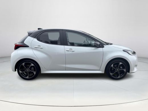 Toyota Yaris 1.5 Hybrid 130 Executive | Navigatie | Apple CarPlay/Android auto | Achteruitrijcamera | Head-Up ... ActivLease financial lease