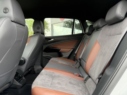 Volkswagen ID.4 Aut. First Edition 77kWh | Navi | Camera | ECC ActivLease financial lease