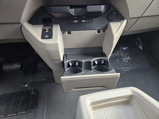Volkswagen Multivan 1.4 eHybrid L2H1 Energetic 6 zitplaatsen | IQ Light | Elektrische schuifdeuren + Achterklep ActivLease financial lease