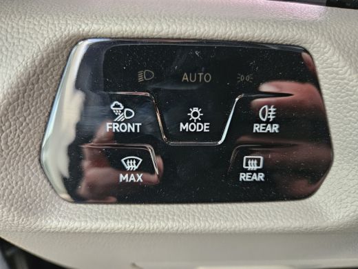 Volkswagen Multivan 1.4 eHybrid L2H1 Energetic 6 zitplaatsen | IQ Light | Elektrische schuifdeuren + Achterklep ActivLease financial lease