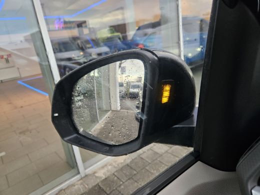 Volkswagen Multivan 1.4 eHybrid L2H1 Energetic 6 zitplaatsen | IQ Light | Elektrische schuifdeuren + Achterklep ActivLease financial lease