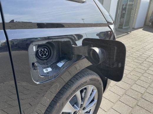 Volkswagen Multivan 1.4 eHybrid L2H1 Energetic 6 zitplaatsen | IQ Light | Elektrische schuifdeuren + Achterklep | Pri... ActivLease financial lease