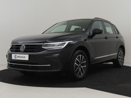 Volkswagen Tiguan 1.4 TSI eHybrid Life 245pk | head up display | Navigatie | Adaptief cruise control | Led koplampe... ActivLease financial lease