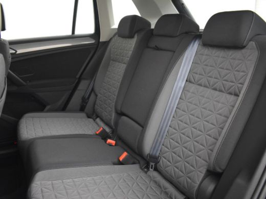 Volkswagen Tiguan 1.4 TSI eHybrid Life 245pk | head up display | Navigatie | Adaptief cruise control | Led koplampe... ActivLease financial lease