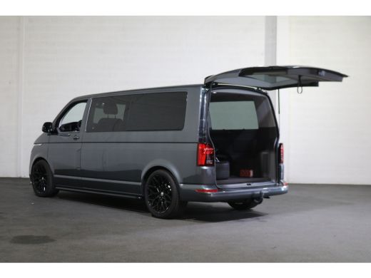 Volkswagen Transporter 2.0 TDI L2 H1 DC 150pk Caravelle Black Edition ActivLease financial lease