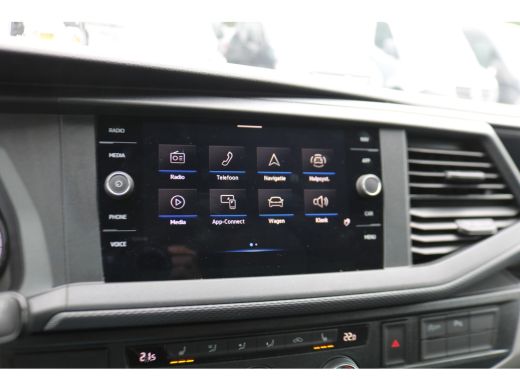 Volkswagen Transporter 2.0 TDI L2 H1 DC 150pk Caravelle Black Edition ActivLease financial lease