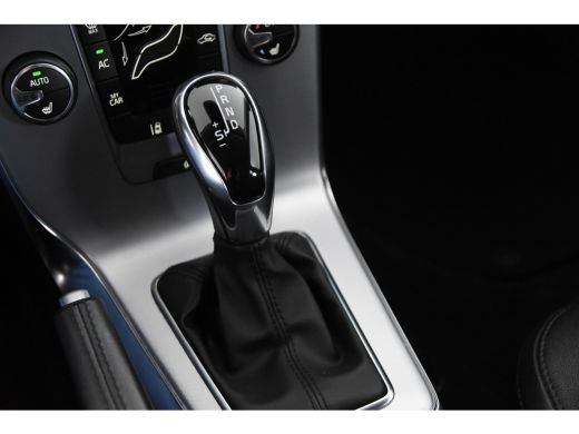 Volvo  V40 1.5 T2 Geartronic *1ste Eigenaar*Leer* ActivLease financial lease