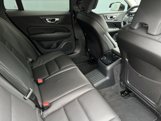 Volvo  V60 2.0 T6 Plug-in Plus Dark | Achteruitrijcamera | Cruise control adaptief met Stop&Go en stuurhulp ... ActivLease financial lease