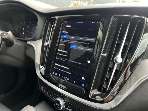 Volvo  V60 2.0 T6 Plug-in Plus Dark | Achteruitrijcamera | Cruise control adaptief met Stop&Go en stuurhulp ... ActivLease financial lease