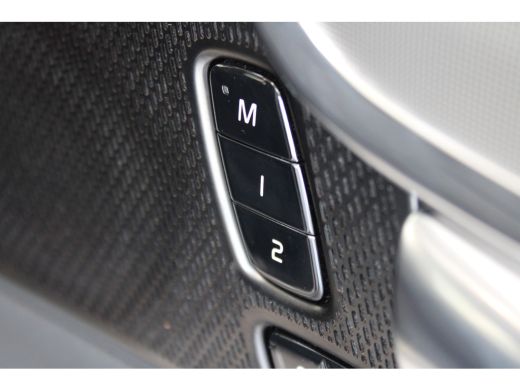 Volvo  V90 T6 350PK AWD Ultra Dark | Pano-dak | Trekhaak | 360° camera | Gelam. zijruiten ActivLease financial lease