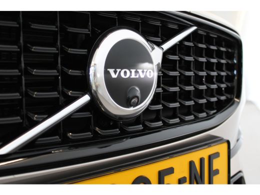 Volvo  V90 T6 350PK AWD Ultra Dark | Pano-dak | Trekhaak | 360° camera | Gelam. zijruiten ActivLease financial lease