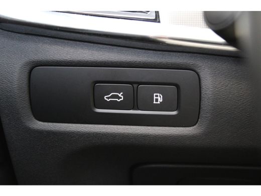 Volvo  V90 T6 350PK AWD Ultra Dark | Pano-dak | Trekhaak | 360° camera | Gelam. zijruiten ActivLease financial lease