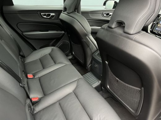 Volvo  XC60 2.0 T6 Plug-in hybrid AWD Plus Dark | Google | Trekhaak | 360 Camera | Leder | ActivLease financial lease