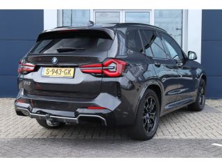 BMW iX3 High Executive 80 kWh | Adaptieve Cruise | Pano | Trekhaak | Harman & Kardon | HUD | 360' Camera ...