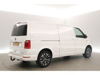Volkswagen Transporter 2.0 TDI L2H1 150PK DSG Automaat LED Airco Camera Cruise 3 Persoons PDC 18''LMV Trekhaak