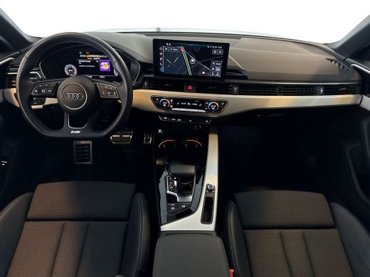 Audi A4 Avant 35 TFSI 150PK S edition Competition / MMI navigatie plus / Optiekpakket zwart / Stoelverwar... ActivLease financial lease