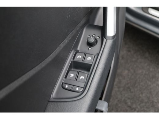 Audi Q2 35 TFSI epic | Airco (automatisch) | Bluetooth telefoonvoorbereiding | Centrale deurvergrendeling... ActivLease financial lease