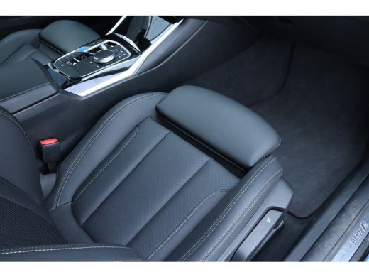 BMW i4 eDrive40 84 kWh | Adaptieve Cruise | 360' Camera | Stoel+Stuurverwarming | Elektr. klep | Navi | ... ActivLease financial lease