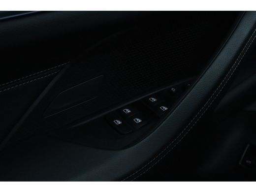 BMW i4 eDrive40 84 kWh | Adaptieve Cruise | 360' Camera | Stoel+Stuurverwarming | Elektr. klep | Navi | ... ActivLease financial lease