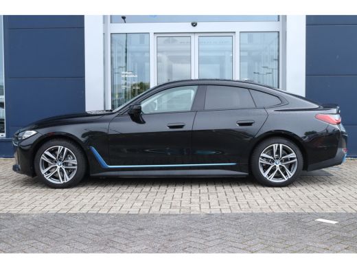 BMW i4 eDrive40 84 kWh | Adaptieve Cruise | 360' Camera | Stoel+Stuurverwarming | Elektr. klep | Navi | ... ActivLease financial lease