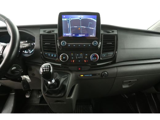 Ford Transit Custom 300 2.0 TDCI L1H1 Trail Airco Camera Cruise Carplay Navi PDC 3 Persoons LED 20''LMV Trekhaak ActivLease financial lease