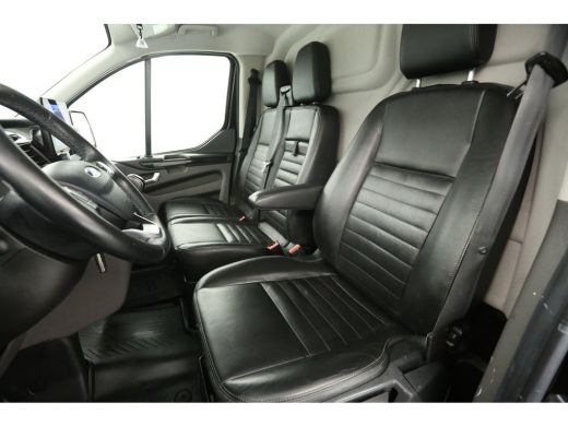 Ford Transit Custom 300 2.0 TDCI L1H1 Trail Airco Camera Cruise Carplay Navi PDC 3 Persoons LED 20''LMV Trekhaak ActivLease financial lease