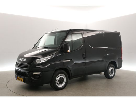 Iveco Daily 2.3 300 L1H1 3500KG Trekgew. Trekhaak Airco 3 Persoons Elektrpakket Schuifdeur ActivLease financial lease