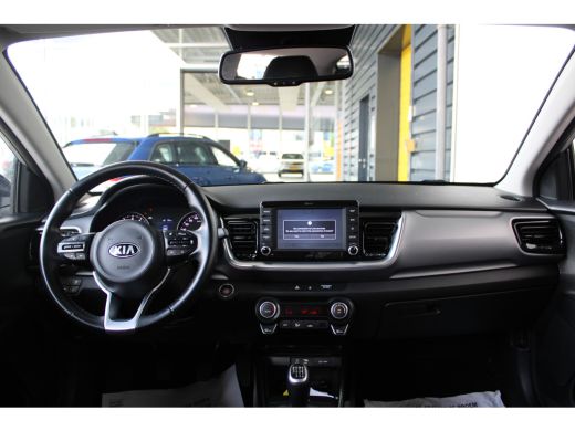 Kia Stonic 1.0 T-GDi DynamicLine | DAB ontvanger | Electronic climate controle | Extra getint glas ActivLease financial lease